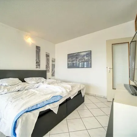 - Haus G, App 0g0711 Apartment